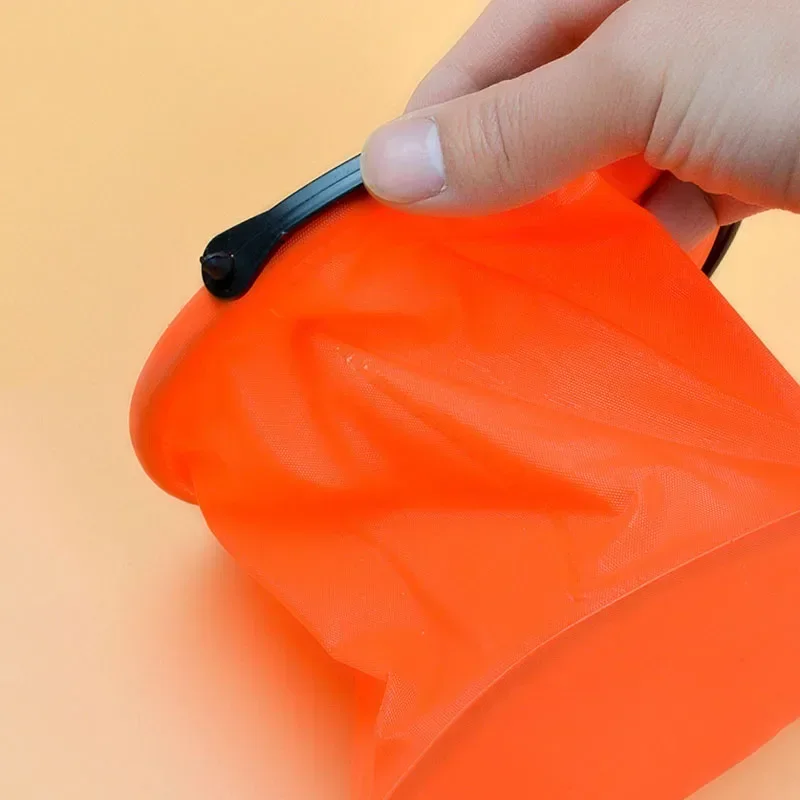 Beach Sand Bucket Toy  Collaps - Gardening Tools For Kids reseña y precio
